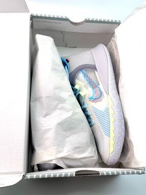 Nike Kyrie Flytrap V 5 GS Basketball Shoes 7Y White Sweet Beet NIB